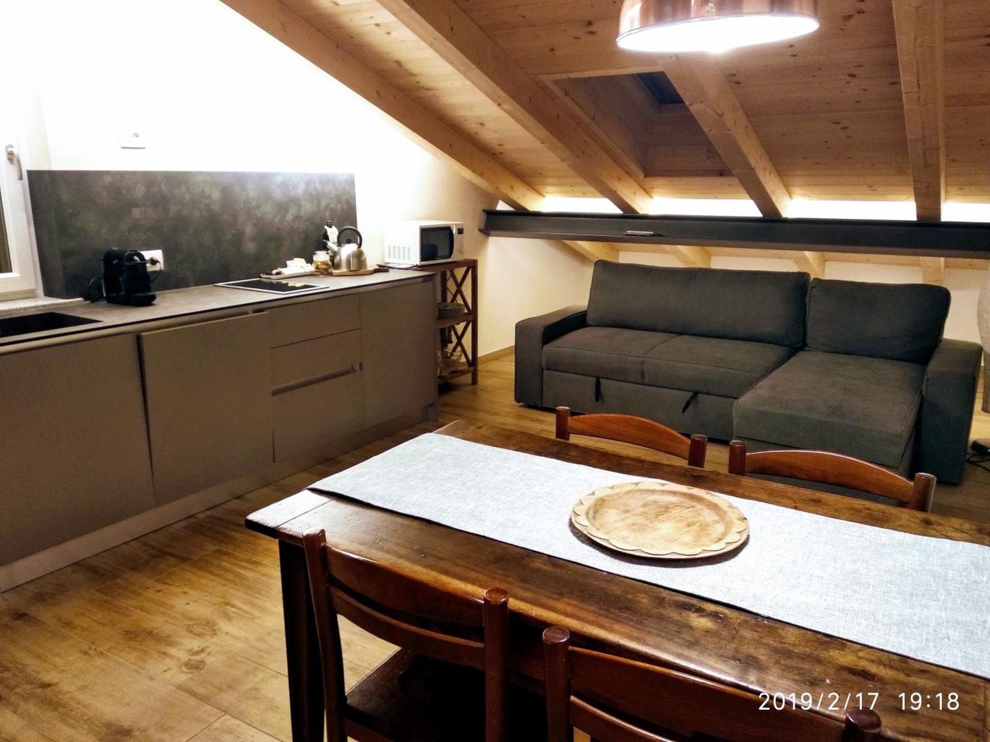 Maison Soleil - In Mansarda - Affitti Brevi Italia Αόστα Εξωτερικό φωτογραφία
